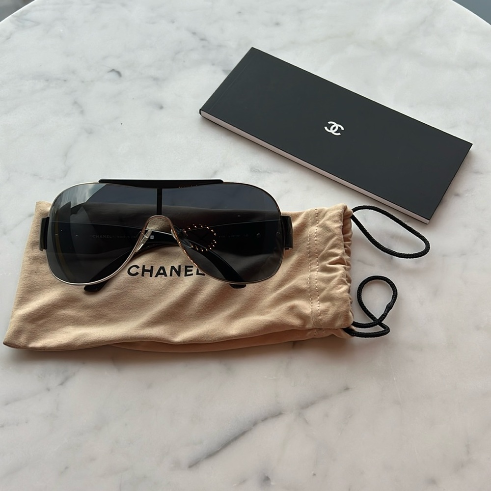 CHANEL 4136 CC Logo Aviator Sunglasses - c. 127/87 Black/Silver